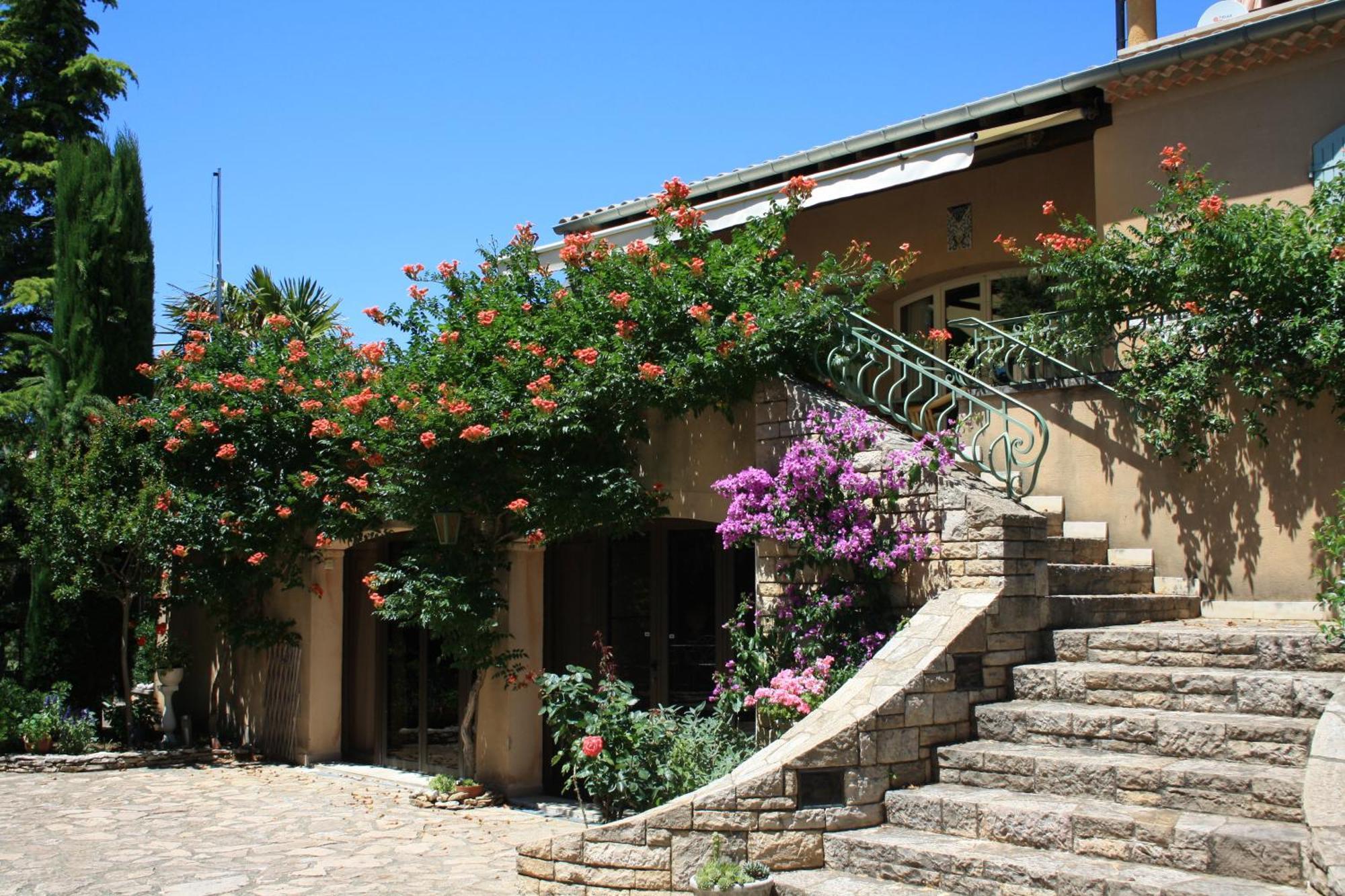 Villa Thebaide Chambres D'Hotes Laudun ภายนอก รูปภาพ